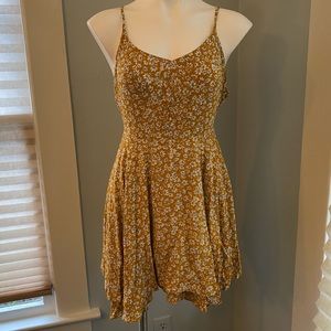 🌻Kimchi Blue Urban Outfitters flare mini dress